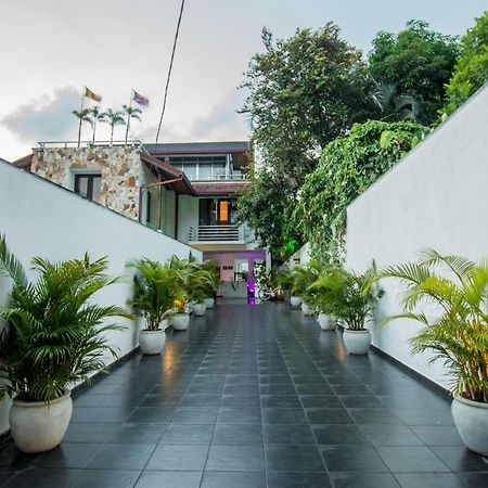Villa Upper Dickson Галле Экстерьер фото