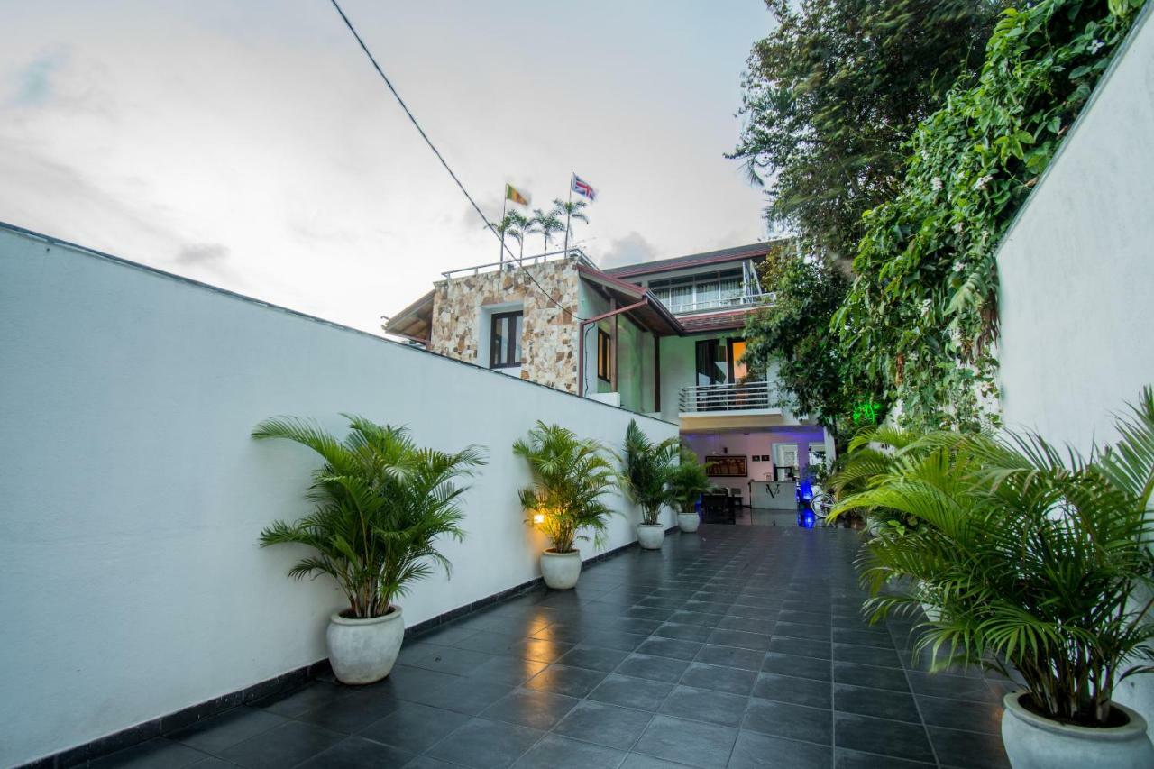 Villa Upper Dickson Галле Экстерьер фото